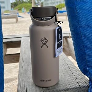 Hydroflask 32 oz Whole Foods Limited Edition